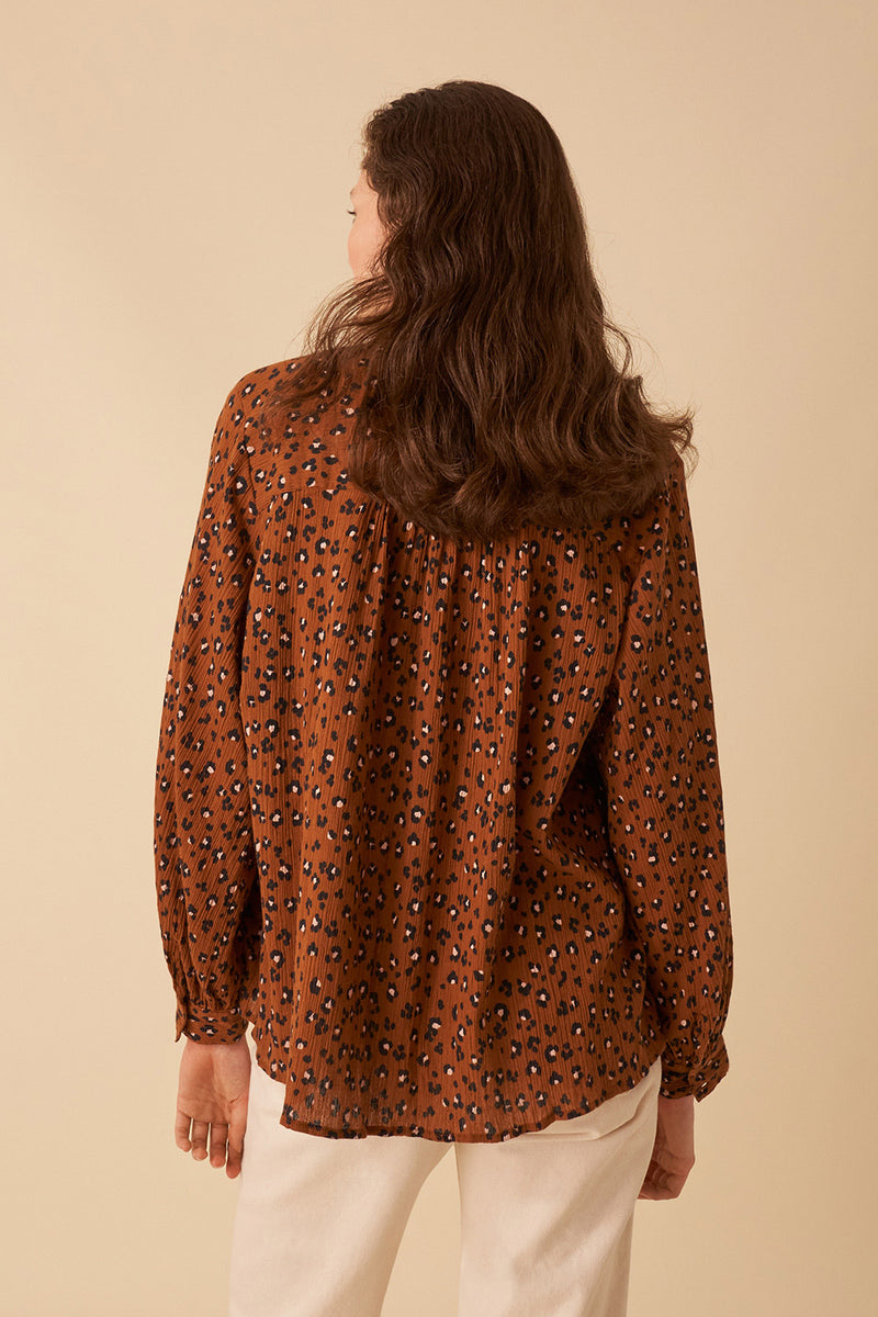 leopard ricami blouse