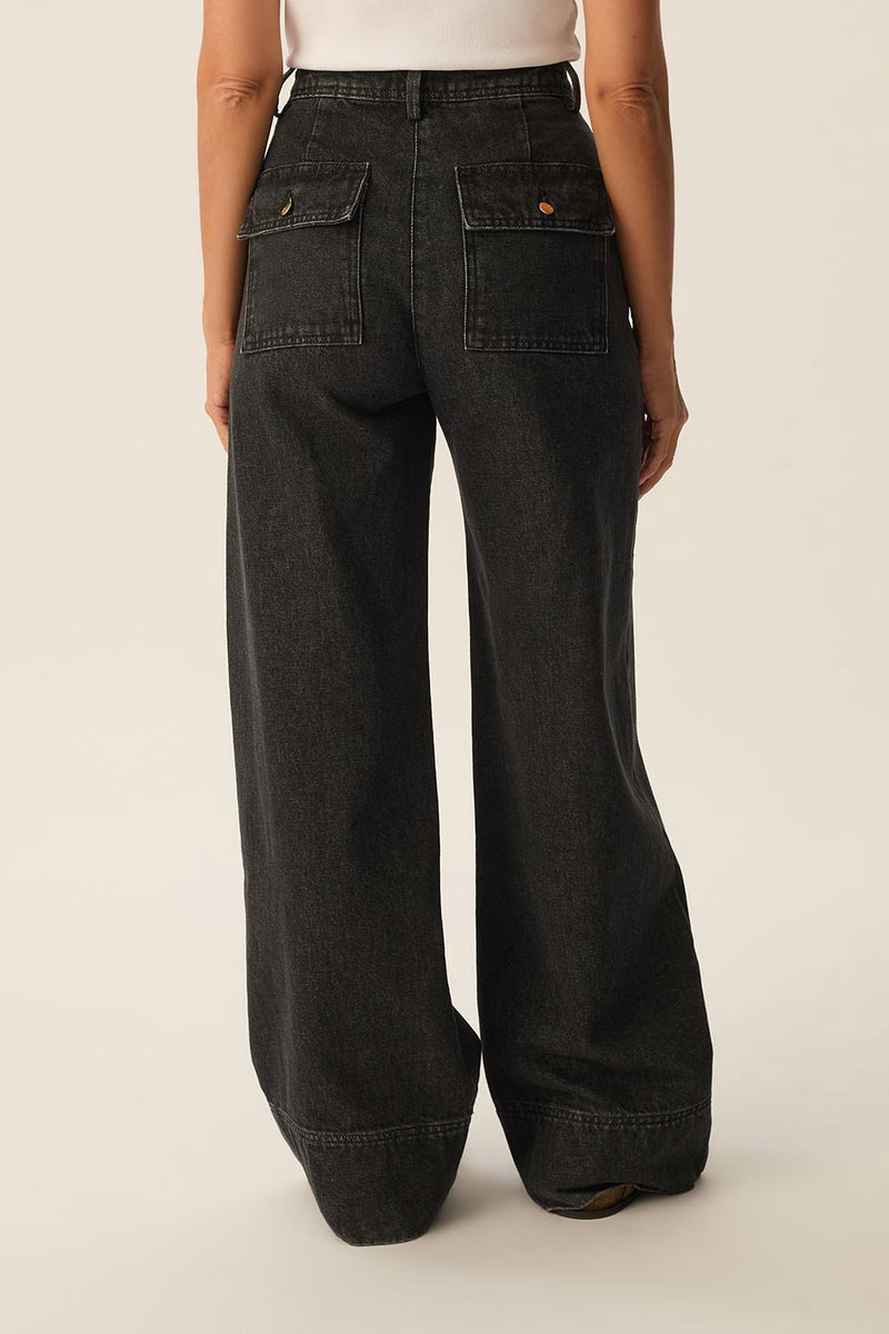 Jean Lentura Noir Stone