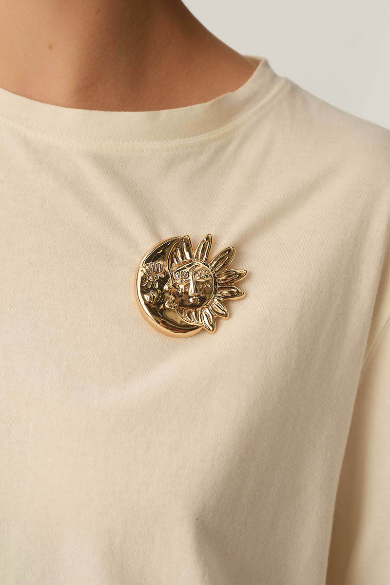 Broche Nine Unique